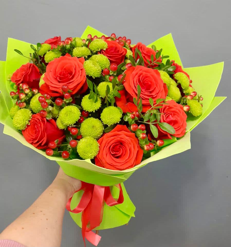 Букет цветов из: Хризантемы и Розы в Сагопши