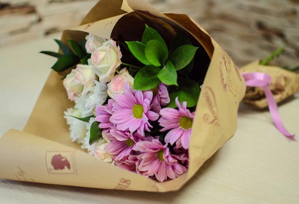 Букет цветов из: Розы и Хризантемы в Сагопши