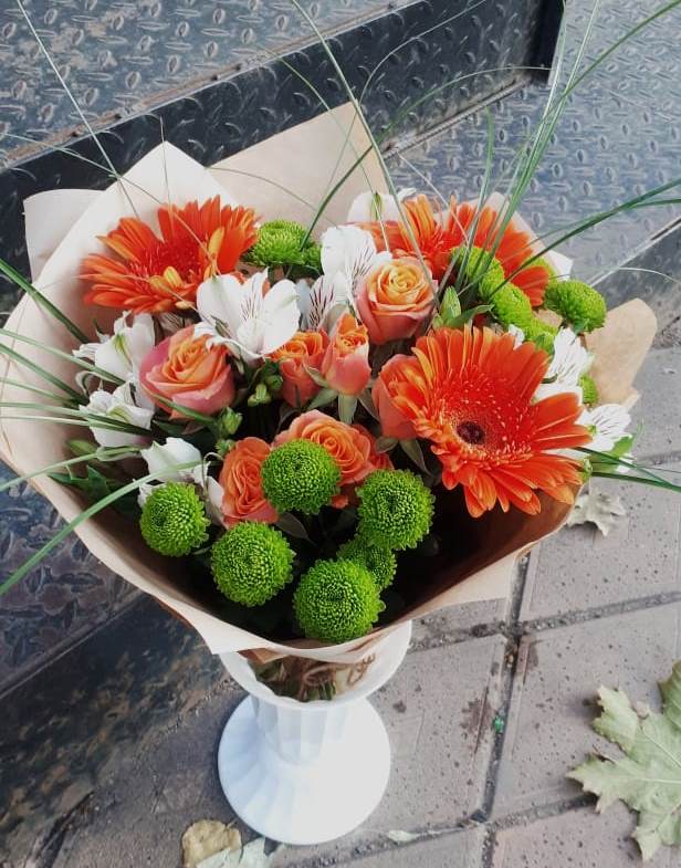Букет цветов из: Герберы, Хризантемы, Альстромерии и Розы в Сагопши