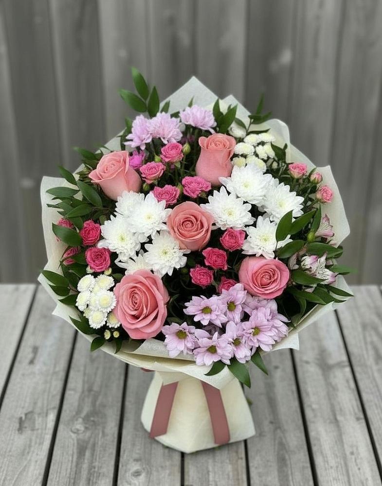 Букет цветов из: Альстромерии, Гвоздики, Розы и Хризантемы в Сагопши