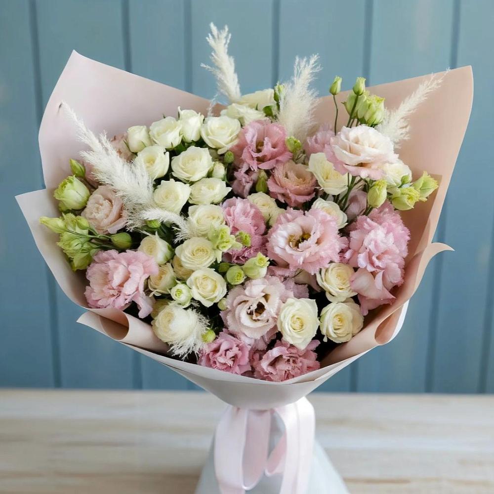 Букет цветов из: Альстромерии и Розы в Сагопши