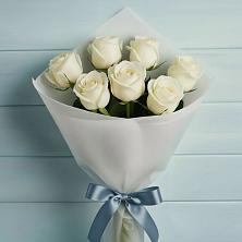 Букет 7 Белых роз Эдлесс Лав в Сагопши