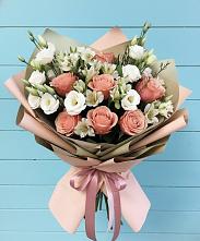 Букет цветов из:  Розы, Альстромерии и Лизиантусы в Сагопши