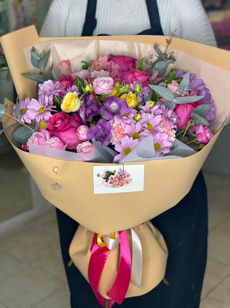 Букет цветов из: Хризантемы, Гвоздики и Альстромерии в Сагопши