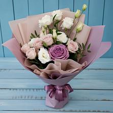 Букет цветов из:  Розы и Лизиантусы в Сагопши