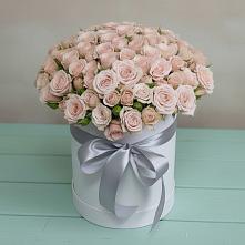 Цветочная композиция из Розы в шляпной коробке в Сагопши