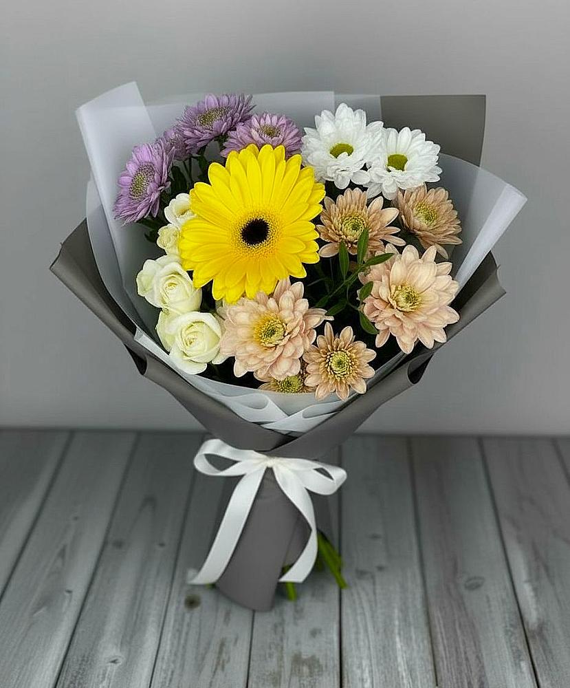 Букет цветов из: Розы, Герберы и Хризантемы в Сагопши