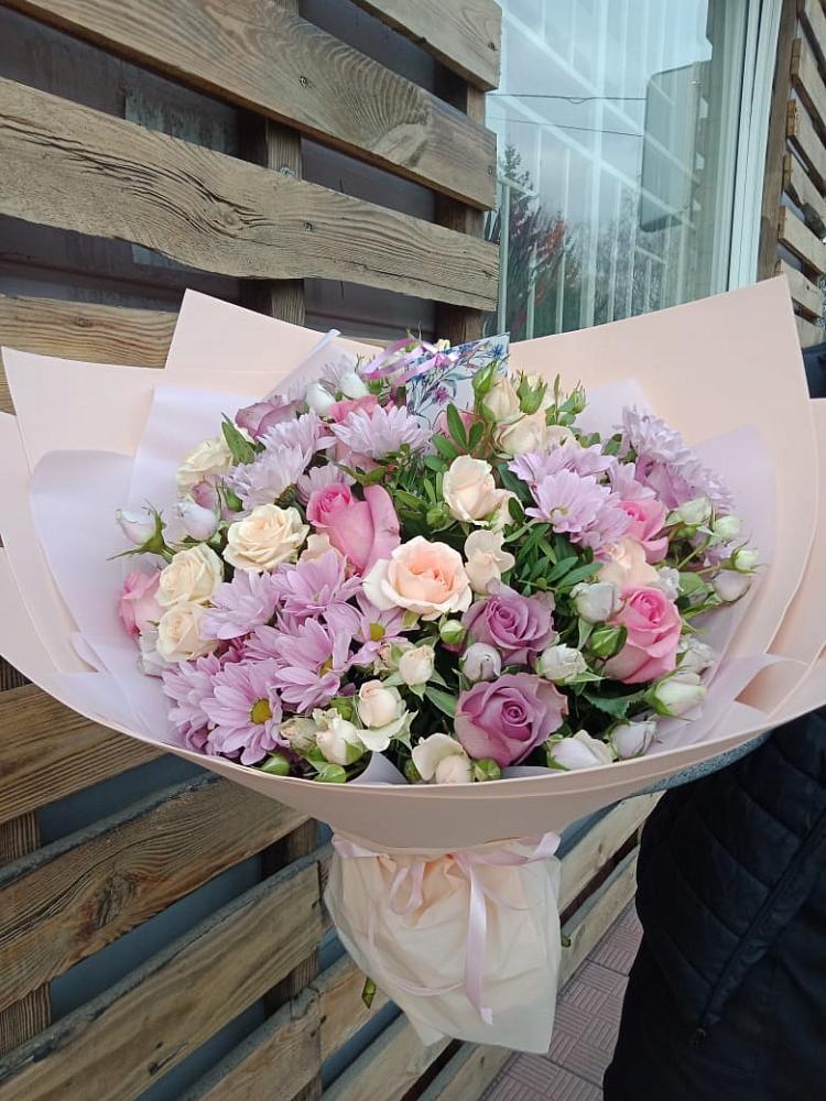 Букет цветов из: Розы и Хризантемы в Сагопши