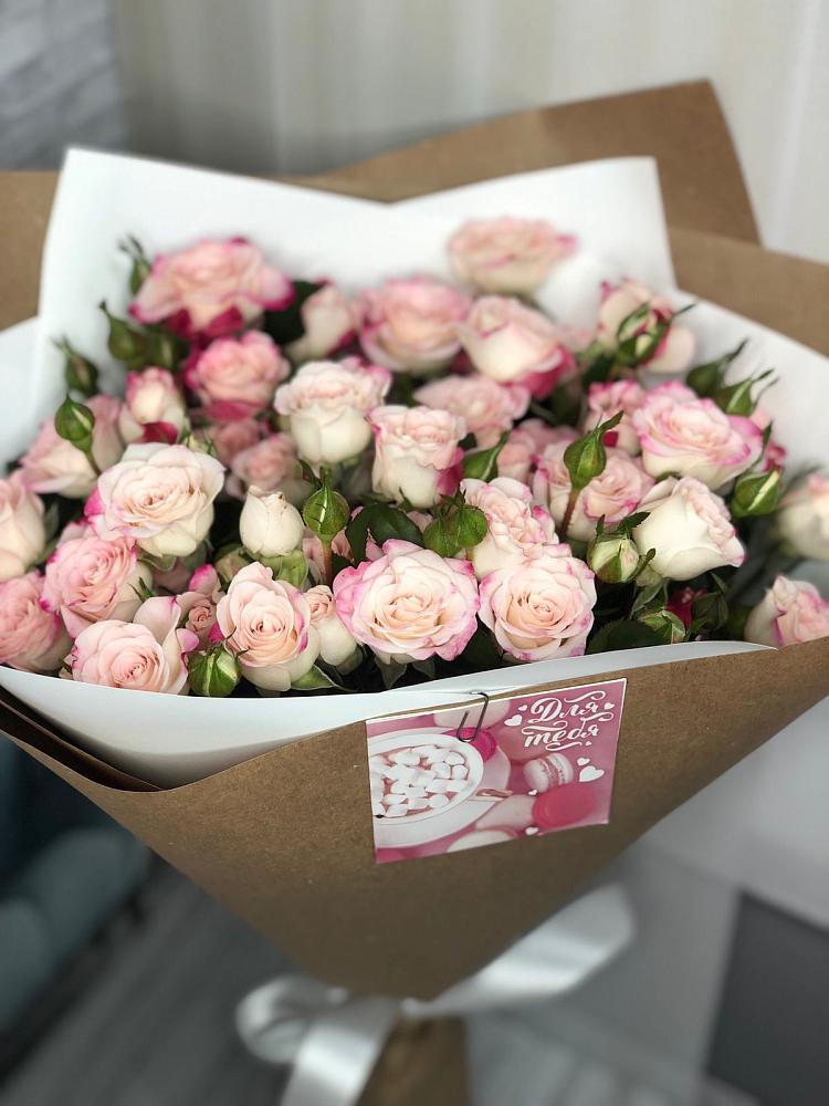 Букет цветов из: Розы в Сагопши