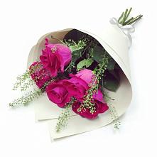 Букет цветов из:  Розы в Сагопши