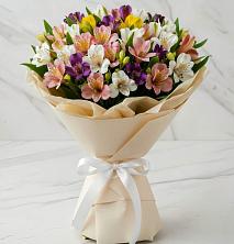Букет цветов из:  Альстромерии в Сагопши