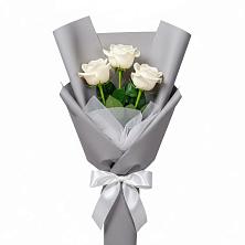 Букет 3 белые розы в Сагопши