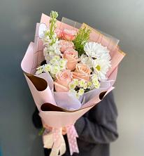Букет цветов из:  Хризантемы и Розы в Сагопши
