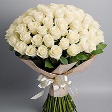 Букет 101 беля роза Белоснежка в Сагопши