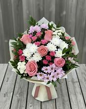 Букет цветов из:  Альстромерии, Гвоздики, Розы и Хризантемы в Сагопши