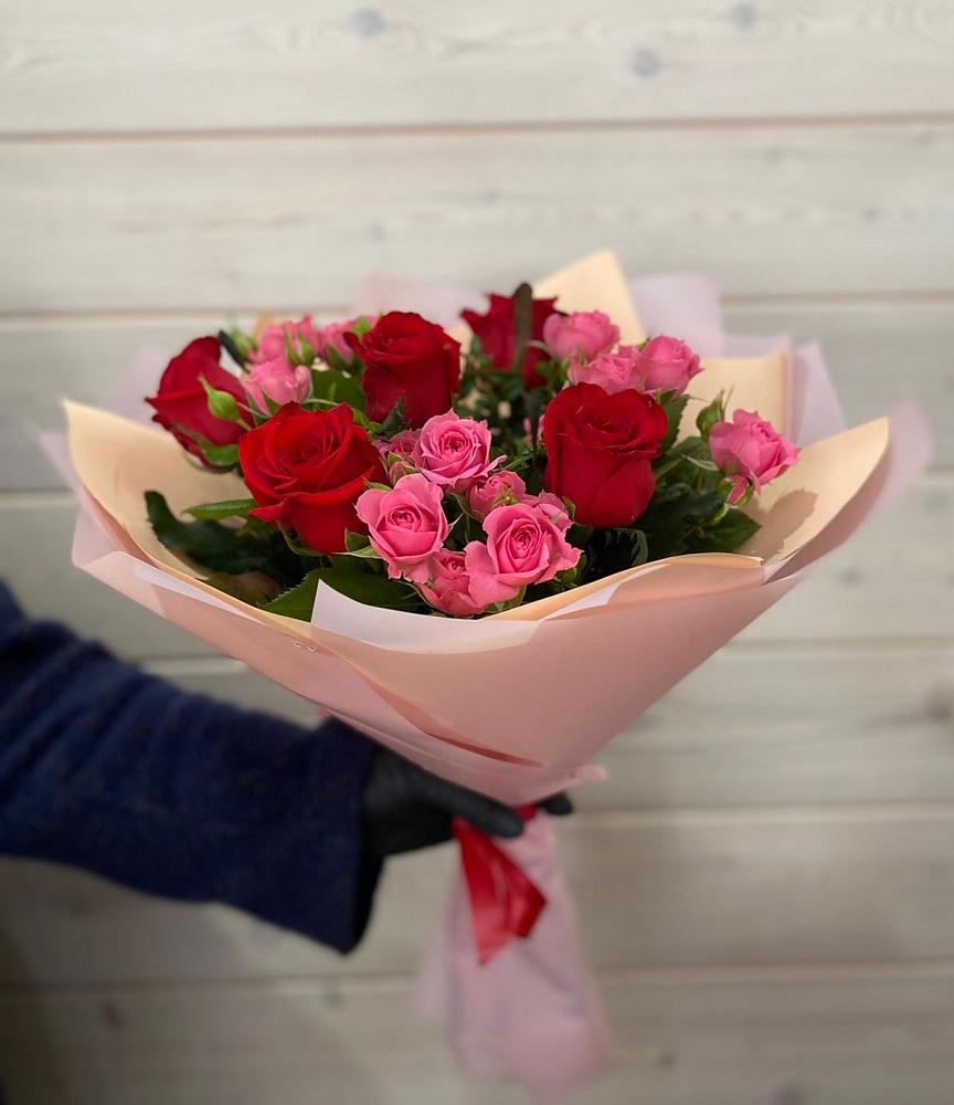 Букет цветов из: Розы в Сагопши