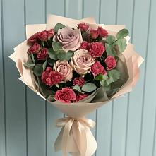 Букет цветов из:  Гвоздики и Розы в Сагопши