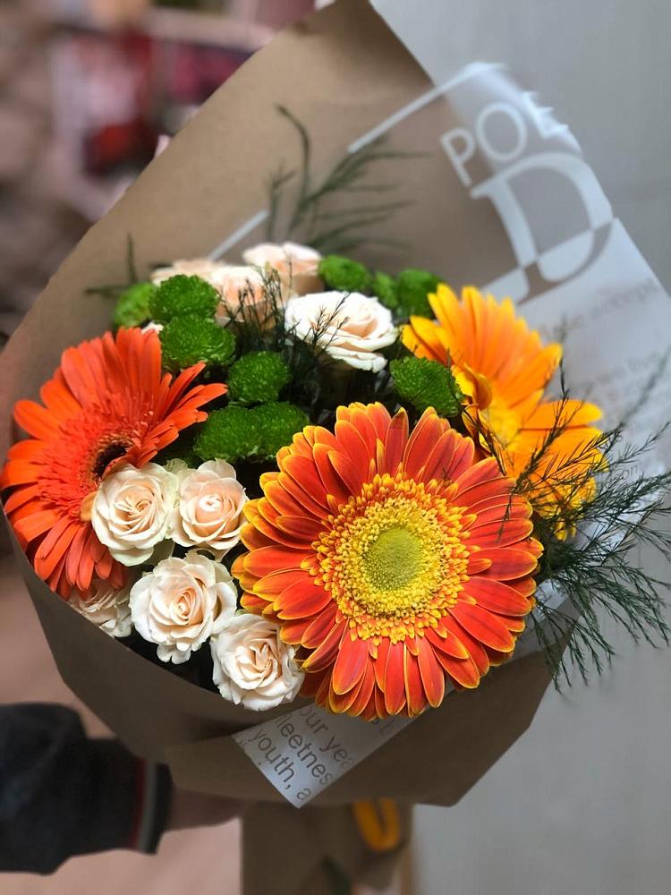 Букет цветов из: Герберы, Хризантемы и Розы в Сагопши
