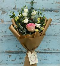 Букет цветов из:  Розы и Лизиантусы в Сагопши
