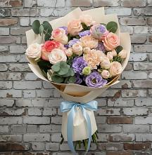 Букет цветов из:  Розы, Лизиантусы и Гвоздики в Сагопши