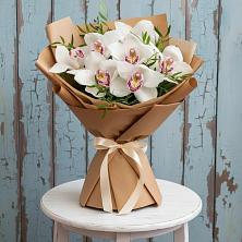 Букет цветов из:  Орхидеи и Розы в Сагопши